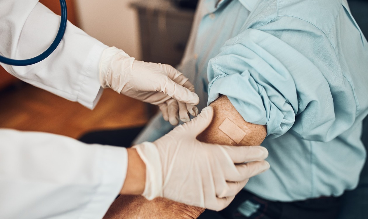 Чакаме 100 000 ваксини срещу грип повече през този сезон